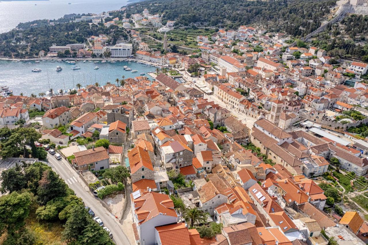 Villa Capitis In The Center- Luxury Apartment With Swimming Pool Hvar Town Kültér fotó
