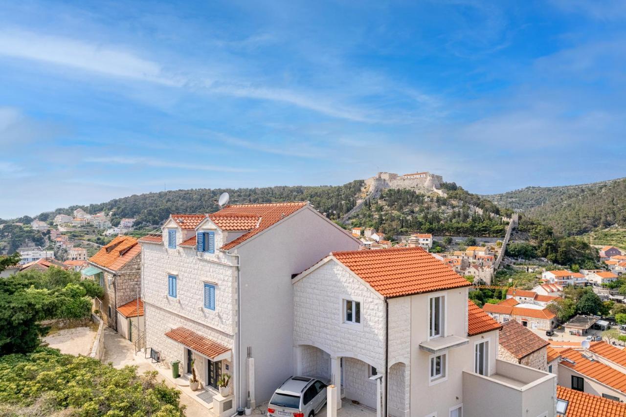 Villa Capitis In The Center- Luxury Apartment With Swimming Pool Hvar Town Kültér fotó