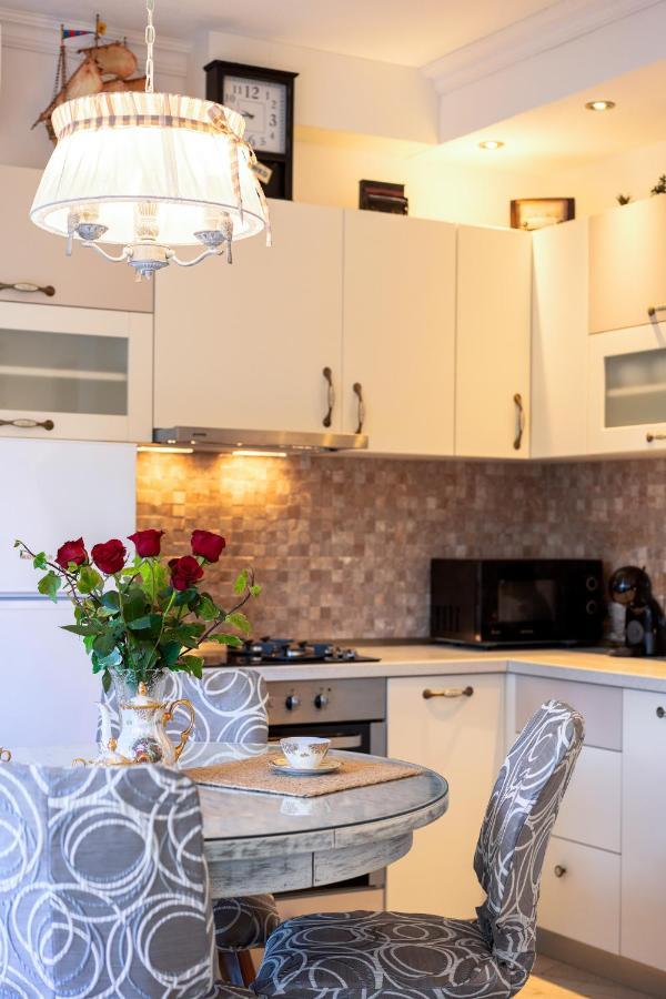 Villa Capitis In The Center- Luxury Apartment With Swimming Pool Hvar Town Kültér fotó