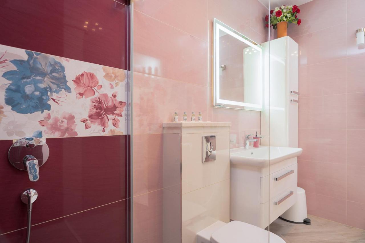 Villa Capitis In The Center- Luxury Apartment With Swimming Pool Hvar Town Kültér fotó